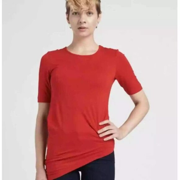 Universal Standard NWT Size 00-0 Red Liquid Jersey Crew Neck Genevette Top - Picture 1 of 10